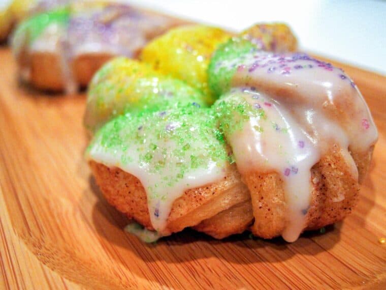 king cake knot on a plate