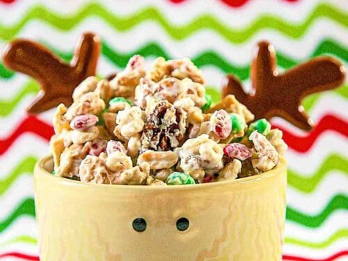 White Christmas Mix: a sweet (& addictive) treat - Play Dr Mom