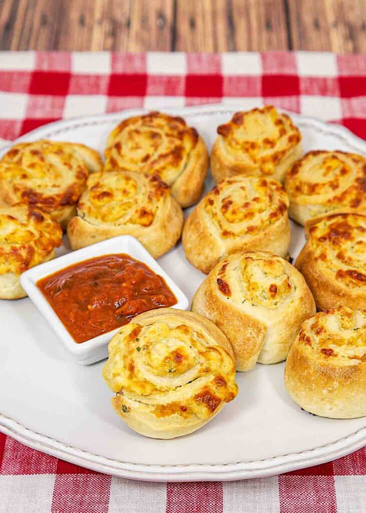 plate of cheese pizza pinwheels