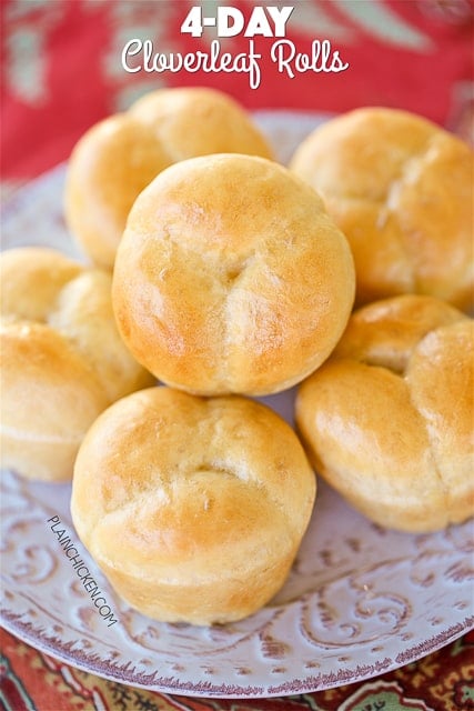 4-Day Cloverleaf Rolls - dough can be made up to 4 days in advance. GREAT timesaver for holiday meal planning!! Yeast, water, sugar, shortening, egg, salt flour and butter. SO delicious! Makes 2 dozen rolls, perfect for the big holiday meal and leftovers!!