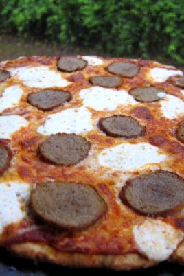 meatball & ricotta pizza