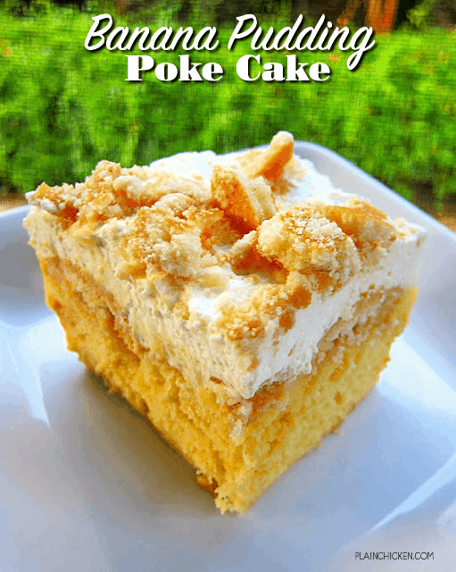 Banana Pudding Poke Cake - yellow cake, bananas, vanilla pudding, whipped cream and Nilla wafers - make ahead of time - it gets better as it sits. Great dessert for a potluck!
