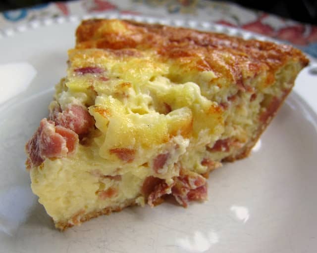 Serrano & Manchego Quiche Recipe - delicious quiche filled with serrano ham and manchego cheese (Spanish ham and cheese) - great flavors. Perfect for breakfast, lunch or dinner. Can make ahead and freeze unbaked.