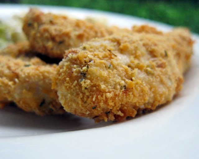 Double Cheese Chicken Fingers Recipe - baked chicken tenders coated in parmesan and Cheez-Its! SOOOO good! Can make coat ahead of time and freezer for later. Kids gobble these up (adults too!)!