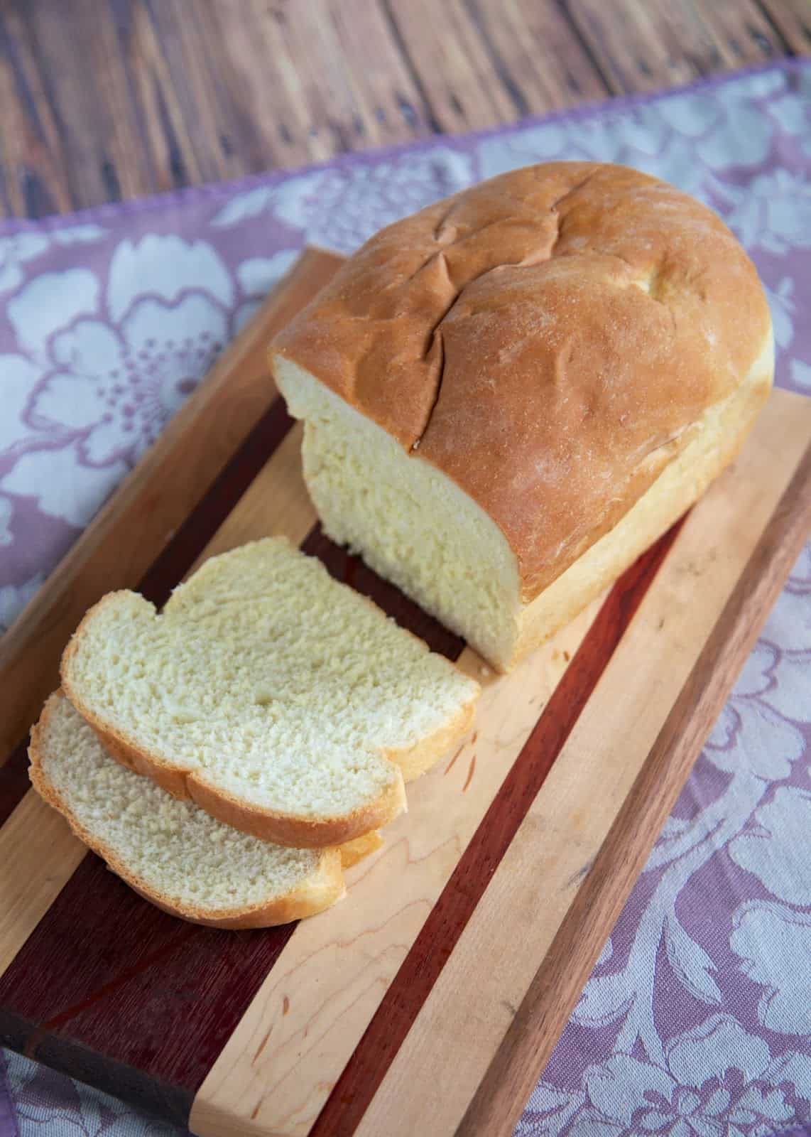 Amish White Bread - easy homemade bread recipe that tastes DELICIOUS!!! Recipe makes two loaves. Can eat one and freezer one for later. Water, sugar, yeast, salt, oil and flour. Ready to eat in about 2 hours!! #bread #homemadebread