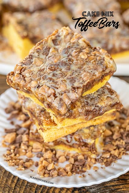Cake Mix Toffee Bars - only 5 ingredients!! Cake mix, eggs, butter, toffee bits and sweetened condensed milk. I took these to a party and they were gone in minutes! I always double the recipe now because everyone goes crazy over this easy dessert!! These are best if you make them the day before and refrigerate overnight. Great for parties, tailgating and your holiday cookie tray. YUM! #dessert #toffee #cakemix