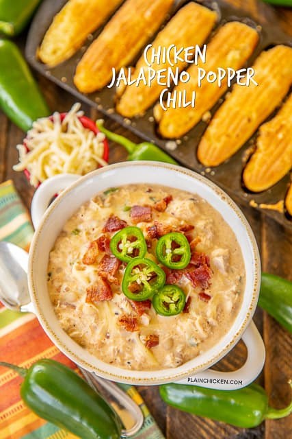 Chicken Jalapeño Popper Chili - the BEST of the BEST chicken chilis! SO good and ready to eat in under 20 minutes! Rotisserie chicken, bacon, white beans, jalapeños, chicken broth, onion, garlic, cumin, chili powder, half-and-half, cream cheese. Top with some extra bacon, jalapeños and pepper jack cheese. Makes a ton. Freeze leftovers for a quick meal later.