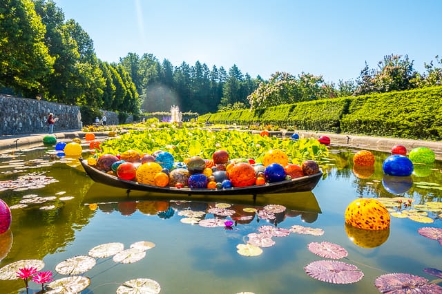 Chihuly at The Biltmore - Float Boat, 2017