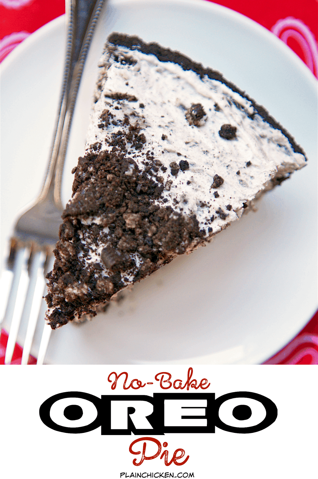 No-Bake Oreo Pie - only 4 ingredients. Takes 5 minutes to make and tastes amazing!! Oreo lover's dream! 