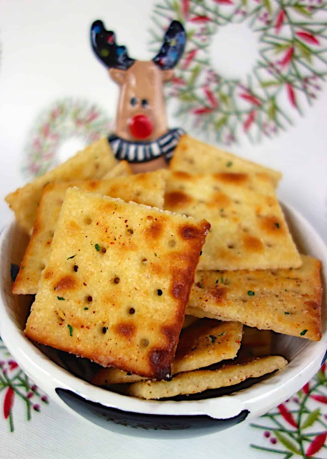 Spicy Ranch Crackers - no bake snack with only 4 ingredients! Great for snacking or in soups! These spicy crackers are SO addictive!!! Can adjust heat to your preference. Store for weeks in a ziplock bag. We LOVE this easy snack recipe!