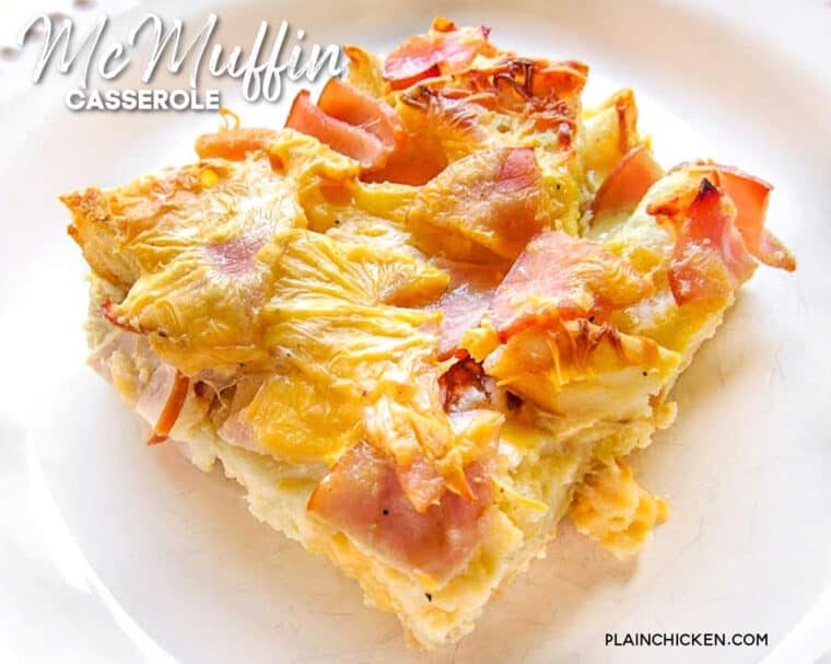 McMuffin Casserole Recipe - canadian bacon, english muffins, cheddar cheese, eggs and milk - all the flavors of an Egg McMuffin in a breakfast casserole. Try it with syrup - yum!