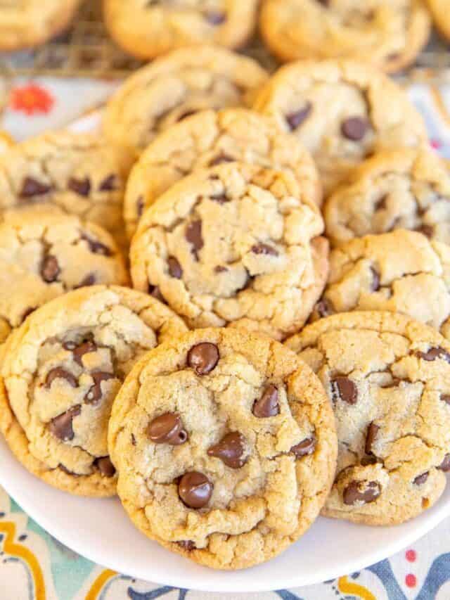 How to Make  The Best Chocolate Chip Cookies