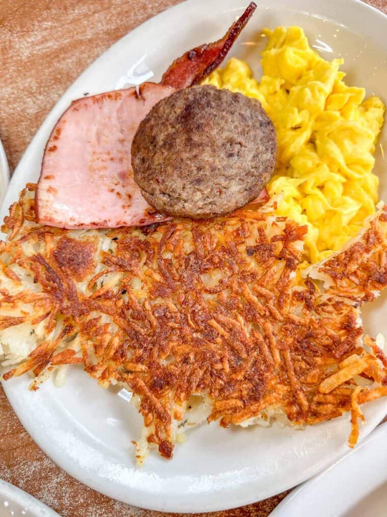 hashbrowns ham eggs and sausage
