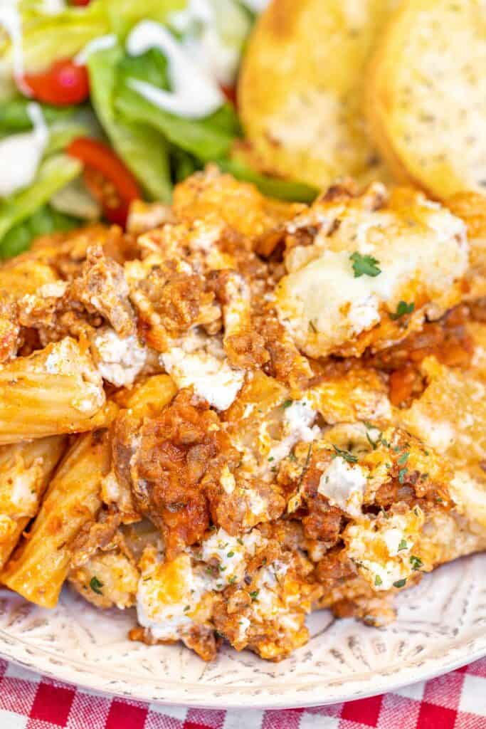 plate of baked rigatoni